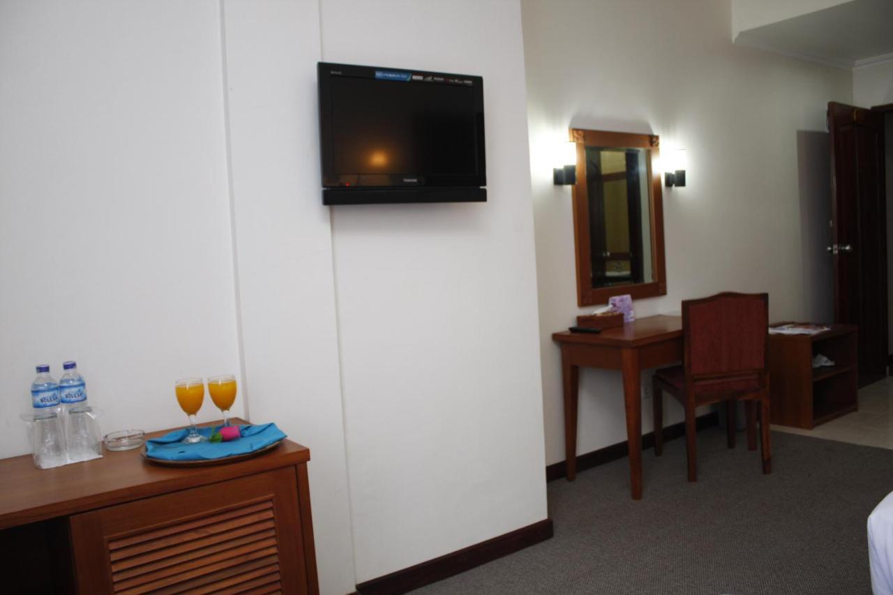 Hotel Bumi Asih Padangsidimpuan Batubelubang Ngoại thất bức ảnh