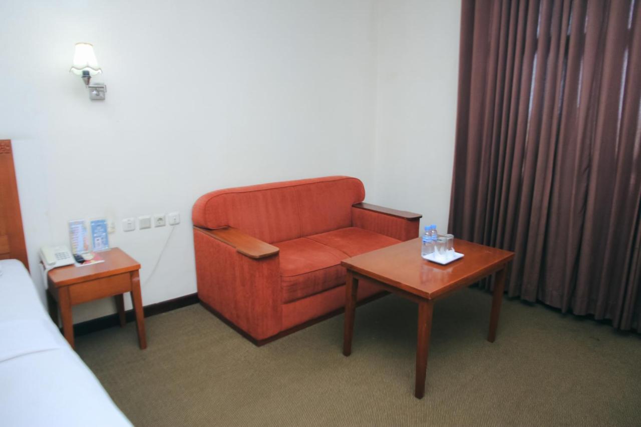 Hotel Bumi Asih Padangsidimpuan Batubelubang Ngoại thất bức ảnh