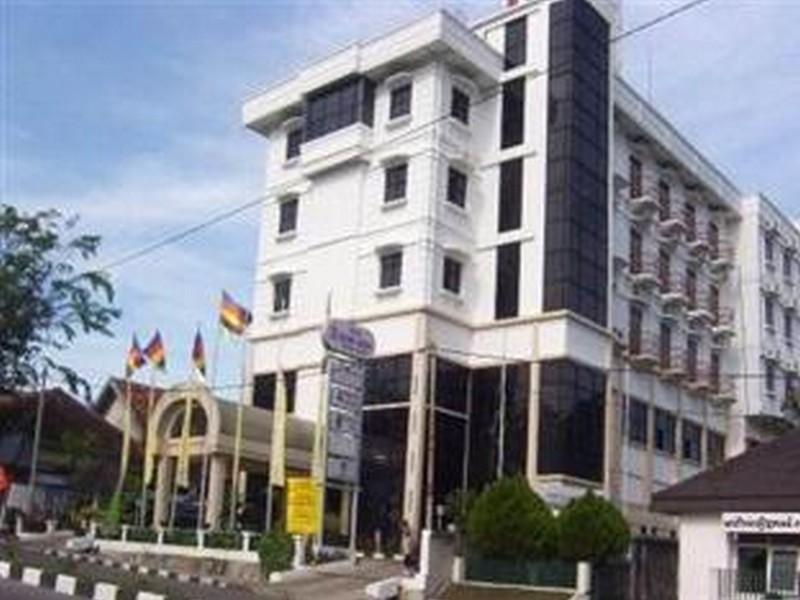 Hotel Bumi Asih Padangsidimpuan Batubelubang Ngoại thất bức ảnh