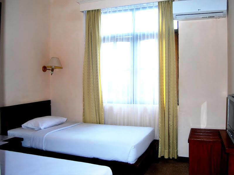 Hotel Bumi Asih Padangsidimpuan Batubelubang Ngoại thất bức ảnh